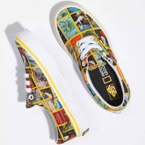 Kids National Geographic x Vans Era shoes